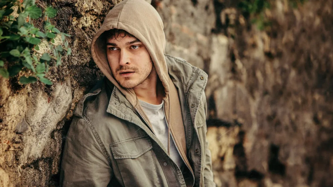 მცველი ქართულად | The Protector Qartulad
