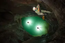Journey into Amazing Caves
